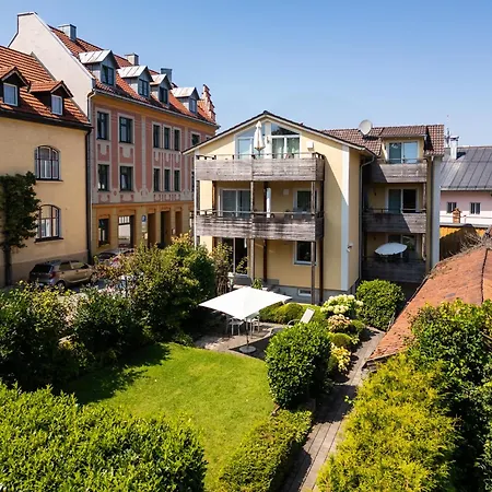 Kurpark Apartmán *