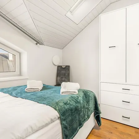 Kurpark Apartmán *